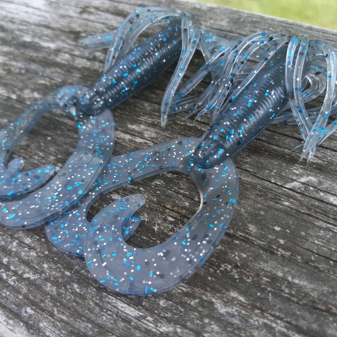 Smokin' Blue Twin Tail Grub
